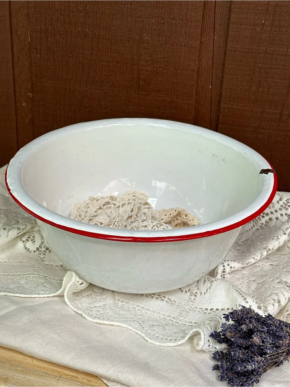 Vintage Enamelware Wash Basin Bowl White Red Rim Farmhouse Rustic Decor